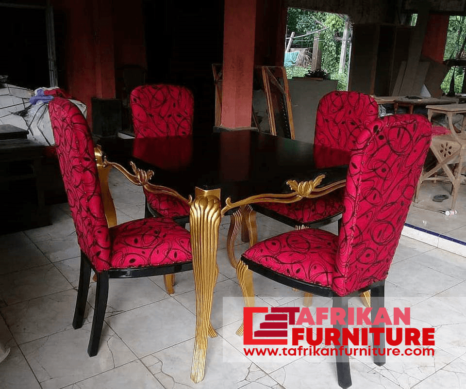  Kursi  meja makan klasik  Warna merah dan  Gold Jepara  